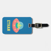 かわいいエイリアンin宇宙船キッズパーソナライズされた ラゲッジタグ (正面横)