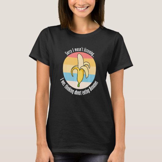 かわいいエキゾチックフルーツ バナナを食べる Tシャツ (正面)