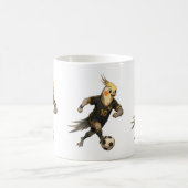 かわいいオカメインコのサッカー選手 コーヒーマグカップ (中央)