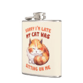 かわいいオレンジ色のタビー猫 – 遅れてごめんなさい フラスク (左)