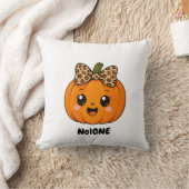 かわいいオレンジ色の小さなカボチャのハロウィン 名前入れ クッション (ブランケット)