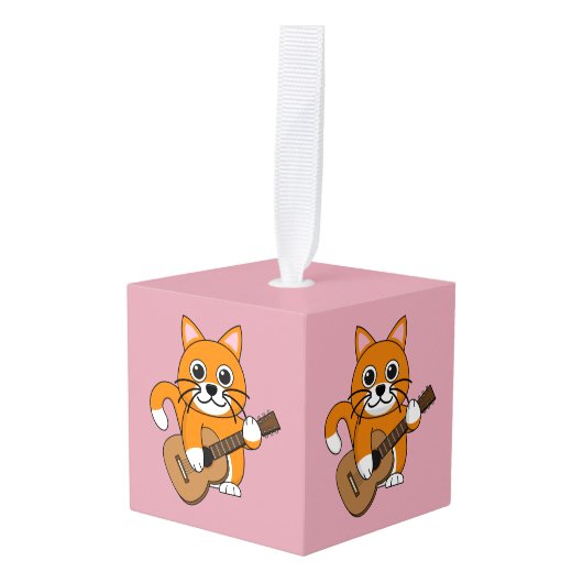 かわいいオレンジ色の白遊猫のギター漫画 キューブオーナメント (正面アングル)
