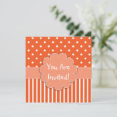かわいいオレンジ＆ホワイトの模様の誕生日招待状 招待状 (スタンド正面)