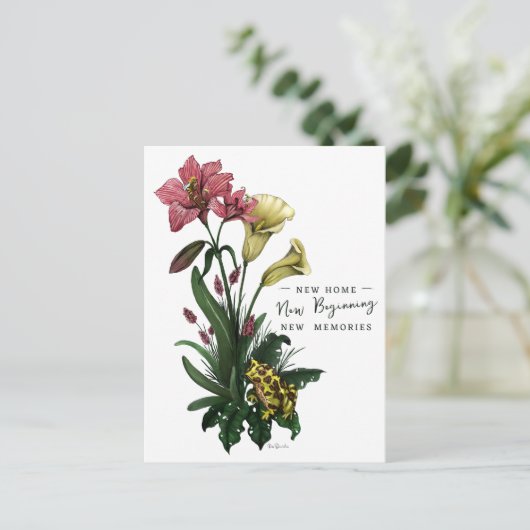 かわいいカエルとユリの植物学的な花の新しい住所 ポストカード (スタンド正面)