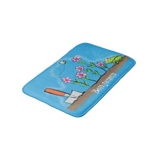 かわいいカエルと蜂の庭の漫画イラストレーション バスマット (アングル)