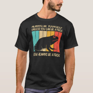 かわいいカエル男性への女性カエルのヒキガエル動物のタ柱 Tシャツ