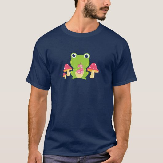 かわいいカエル飲みストロベリーミルクコテージコア Tシャツ (正面)