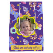 かわいいカスタムユニコーン、ドーナツ&アイスクリーム ミディアムペーパーバッグ (裏面)