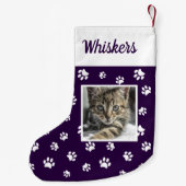 かわいいカスタム猫の写真名紫の白い前足 スモールクリスマスストッキング (裏面)