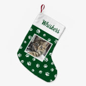 かわいいカスタム猫の写真名緑の白い前足 スモールクリスマスストッキング (正面 (吊り時))