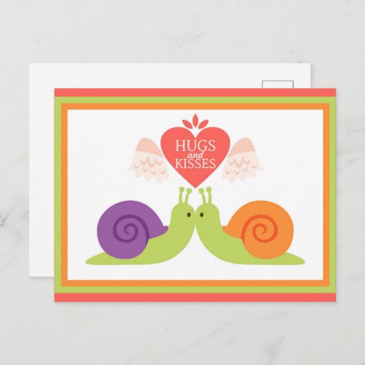 かわいいカタツムリのハグとキス ポストカード (正面/裏面)