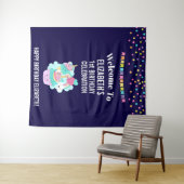 かわいいカップケーキとハッピーアイスクリームの誕生日 タペストリー (インサイチュ(横))