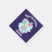かわいいカップケーキとハッピーアイスクリーム誕生日 スタンダードカクテルナプキン (角)