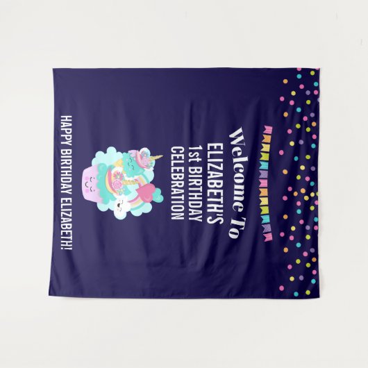 かわいいカップケーキとハッピーアイスクリーム誕生日 タペストリー (正面(横))