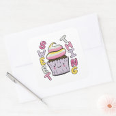 かわいいカップケーキのテキストデザイン スクエアシール (封筒)