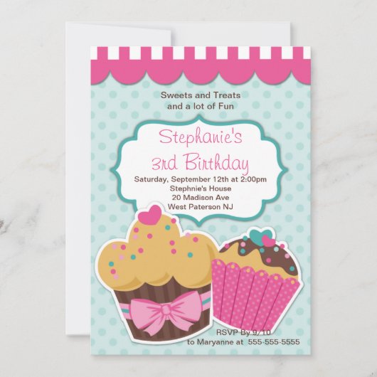 かわいいカップケーキの女の子の誕生日のパーティの招待状 招待状 (正面)
