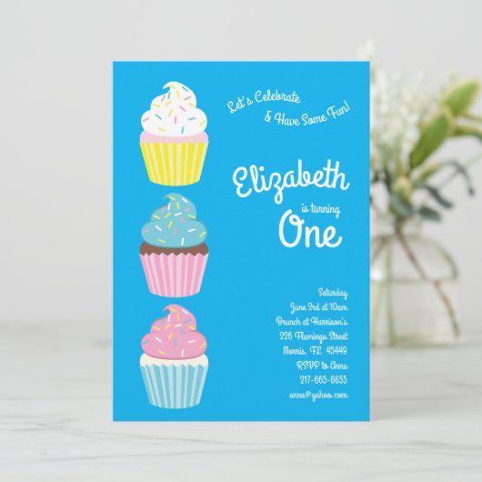 かわいいカップケーキの子どもたち1歳の誕生日パーティー 招待状 (スタンド正面)