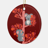 かわいいカップルのコアラとハートツリー セラミックオーナメント (左)