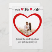 かわいいカップル赤いハートは日付カードを保存するカット セーブザデート (正面/裏面)