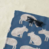 かわいいカピバラ ビーチタオル (インサイチュ)