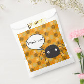 かわいいカボチャのオレンジ色のスパイダー&スパイダーウェブパターン（の模様が）ある フェイバーバッグ (封をした状態)