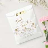 かわいいカボチャのトリックまたはハロウィンを扱う フェイバーバッグ (封をした状態)