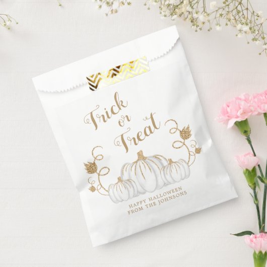かわいいカボチャのトリックまたはハロウィンを扱う フェイバーバッグ (封をした状態)