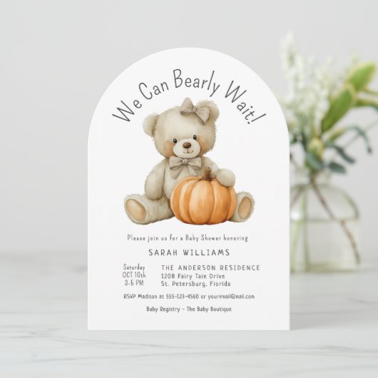 かわいいカボチャ女の子の赤ちゃんシャワーを待つことができる 招待状 (スタンド正面)