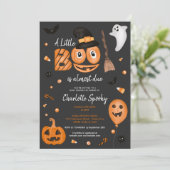 かわいいカボチャHalloween小さなブークールベビーシャワー 招待状 (スタンド正面)