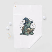 かわいいカメの魔法使いが魔法の本を読むベクター デザイン ゴルフタオル (インサイチュ)
