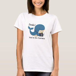 かわいいカメラを持ったクジラ Tシャツ