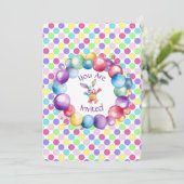 かわいいカラフルな水彩うさぎとかわいい水玉模様 招待状 (スタンド正面)