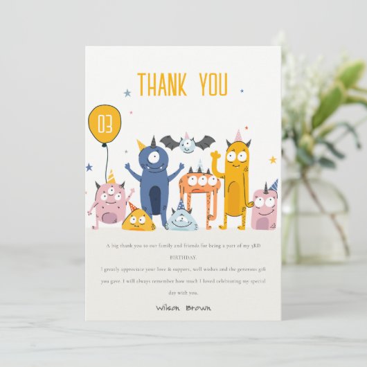 かわいいカラフルイエローパーティーモンスターズ子供の誕生日 サンキューカード (スタンド正面)