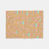 かわいいカラフルクリスマスジンジャーブレッドマンパターン フリースブランケット (正面(横))