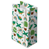 かわいいカラフルタートルアリゲーターレインボーパターン スモールペーパーバッグ (裏面アングル)