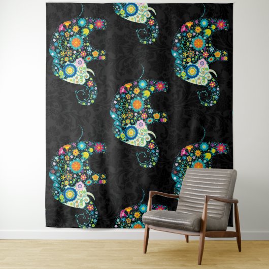 かわいいカラフルフローラゾウ黒ダマスク タペストリー (インサイチュ)