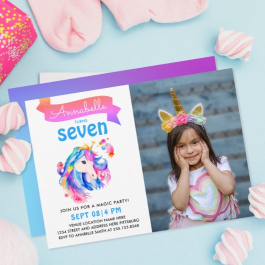 かわいいカラフルユニコーン虹の水彩写真 招待状