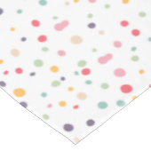 かわいいカラフル紙吹雪ドットのパターン テーブルクロス (アングル)