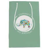 かわいいカラフル花象モノグラム ミディアムペーパーバッグ (正面)