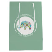 かわいいカラフル花象モノグラム ミディアムペーパーバッグ (裏面)