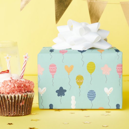 かわいいカラフル誕生日パーティー風船パターン ラッピングペーパー (誕生日パーティー)
