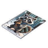 かわいいカワイイスタイルのピンクリームコーンを持つアライグマ ノートブック (左側)