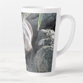 かわいいカワウソ カフェラテマグ (右)