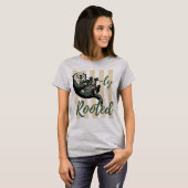 かわいいガーデニングのダジャレ "Otterly Rooted" Tシャツ (正面フル)