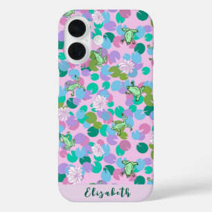 かわいいガーリーピンクのカエルのアートと《植物》スイレンカスタムの iPhone 16ケース