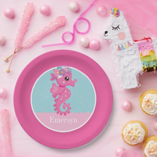 かわいいガーリーピンクのシーホースの子供の名前 ペーパープレート (パーティー)