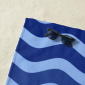 かわいいガーリーユニコーン，ネイビーブルーグラデーションウェーブ ビーチタオル (インサイチュ)