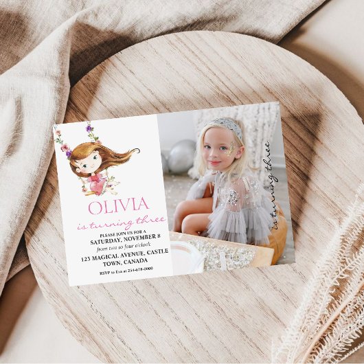 かわいいガーリー小さな誕生日パーティーの招待 招待状