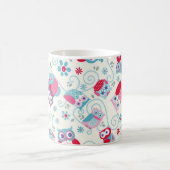 かわいいガーリー顔はフクロウの花を渦巻く コーヒーマグカップ (中央)