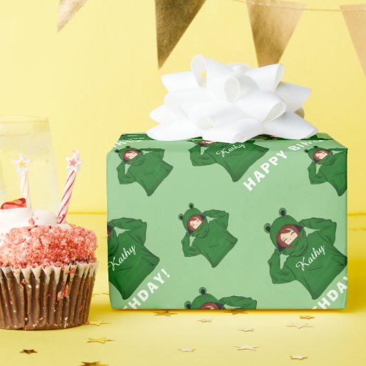 かわいいガールウィンググリーンカエルフード付スケッチ誕生日 ラッピングペーパー (誕生日パーティー)
